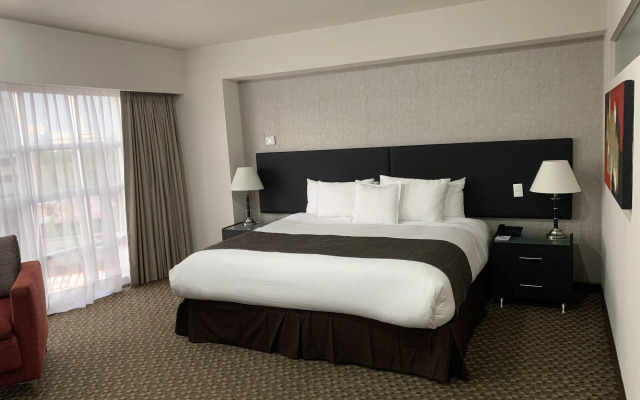 St Isidro Suites Corporate Housing SPA & Wellness Center