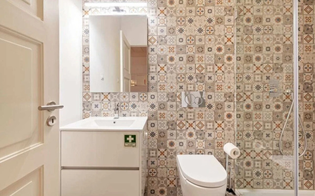 Modern 1Bed Apt,Sleeps4 nr Av Almirante Reis