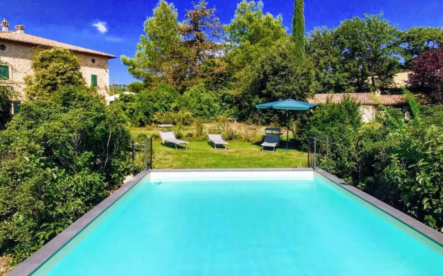 Adam House - Beautiful exc Pool - Sleeps 8