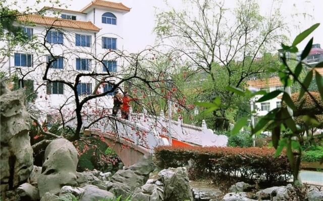 Wuhan Guangzhou Military Region South Garden Nanyuan Building