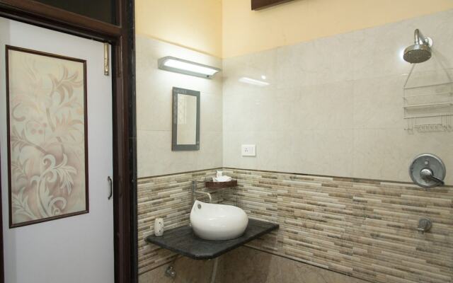 OYO Home 12830 Charming 3BHK