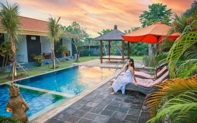 Orange Balangan Bungalow