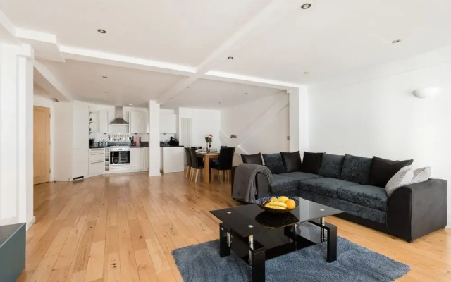 Platinum Apartment next to London Bridge 9995
