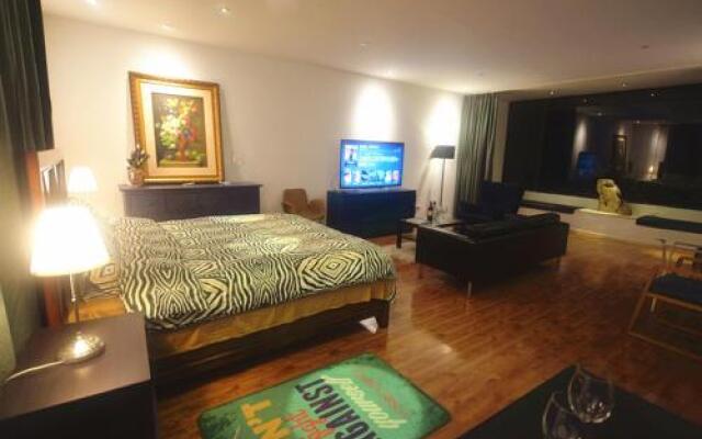 Wushan Hostel