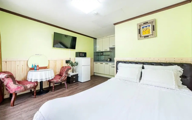 Samcheok Garden Pension