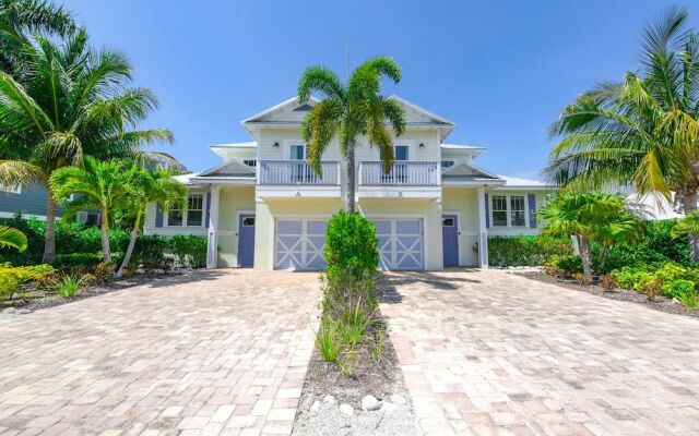 Sea Breeze by AMI Locals