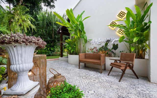 Ratchapruek Lanna Boutique