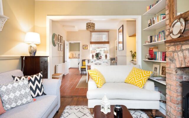 Cosy & Stylish 2 Bedroom House, Central York