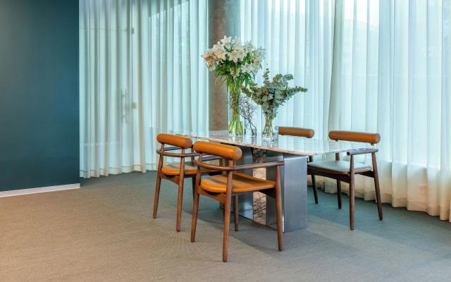 Cenica Porto Hotel, Curio Collection by Hilton
