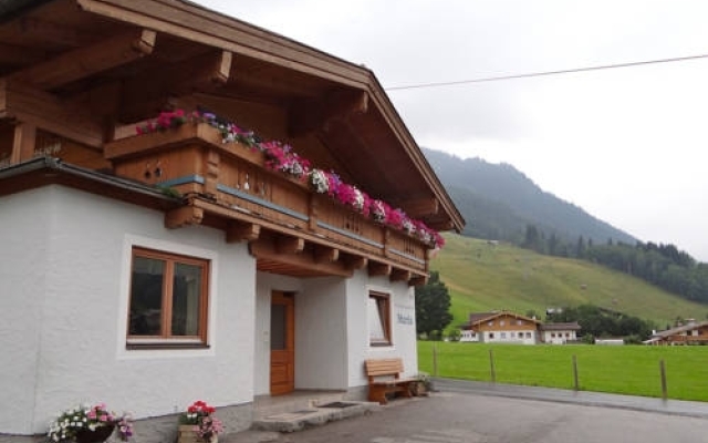 Ski & Bike Pension Maria