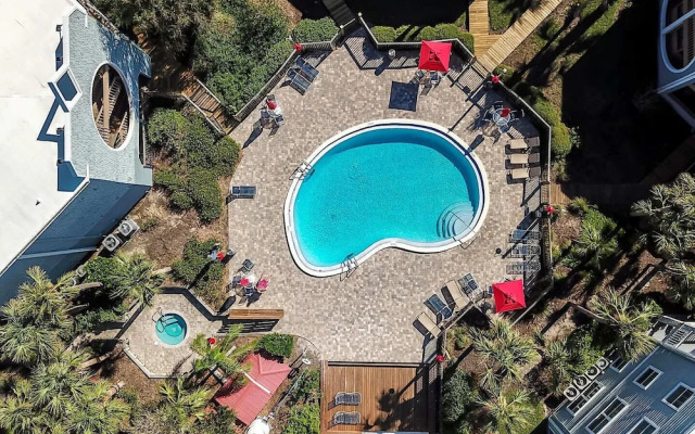 Oceanfront Luxury: 2BR Condo, St. Augustine