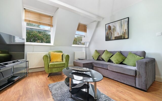 Kensington Olympia Relaxing 2 Bedrm Apt
