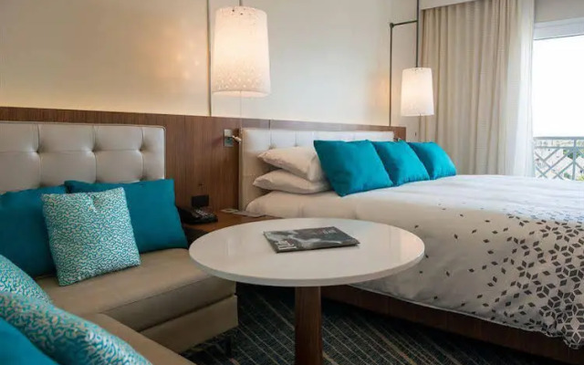 Renaissance Ocean Suites