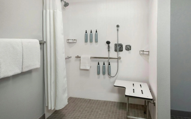 Courtyard by Marriott Minneapolis-St. Paul Airport