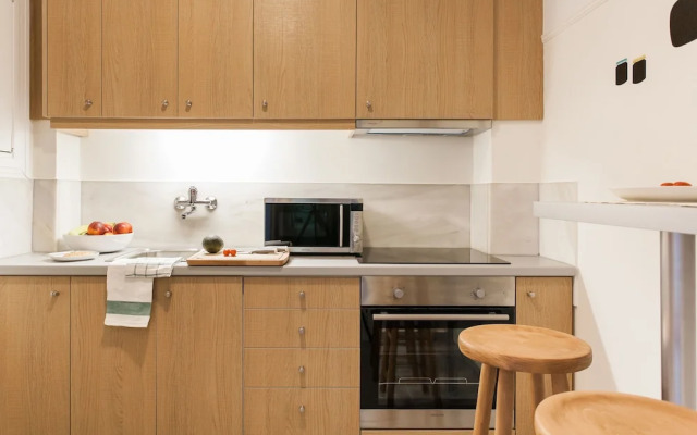 Central Apartment near Metro station