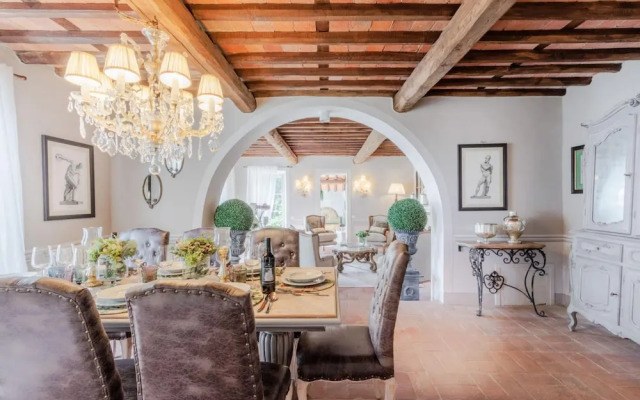 Villa Lina in Lucca With 4 Bedrooms and 3 Bathrooms
