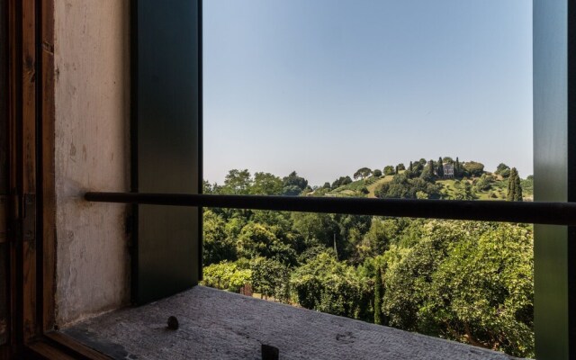 Exclusive House in Asolo Art and Design
