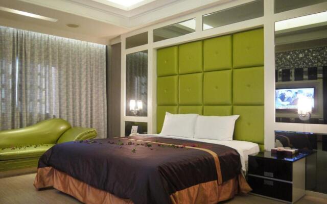 Roman Vacation Motel