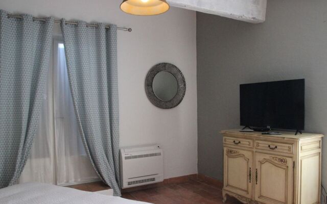 Hameau Fleur de Pierres B&B