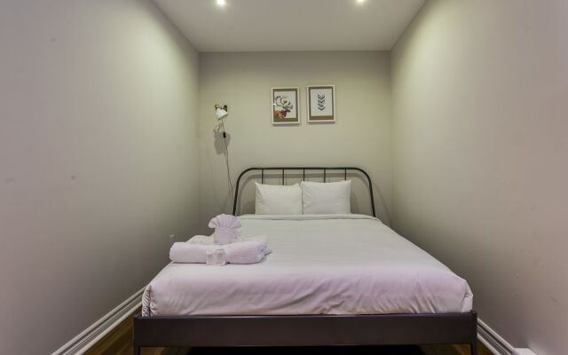 Modern 4BR in Milton Park