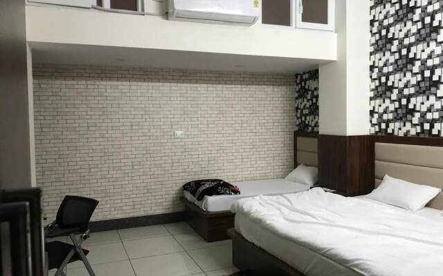 Hotel White House Residency By GRB