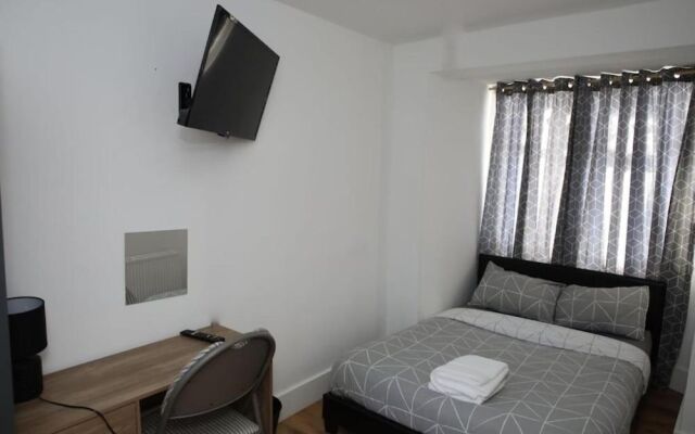 OYO Timi Holiday Homes