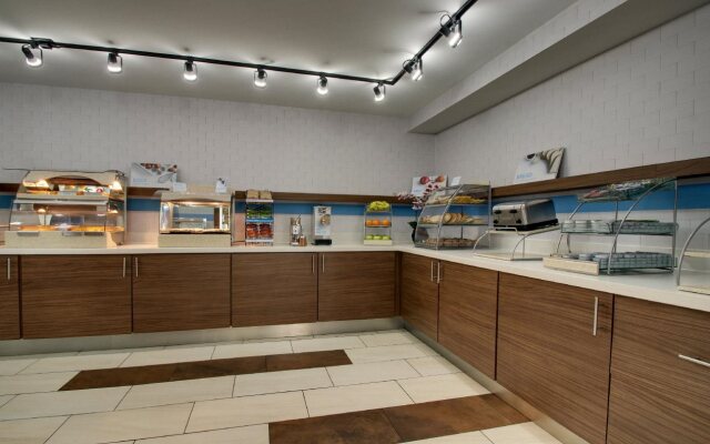 Holiday Inn Express & Suites Wapakoneta by IHG