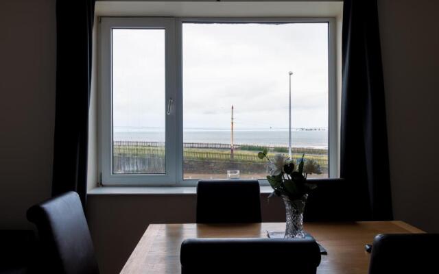 Granada Apartments Queen's Promenade