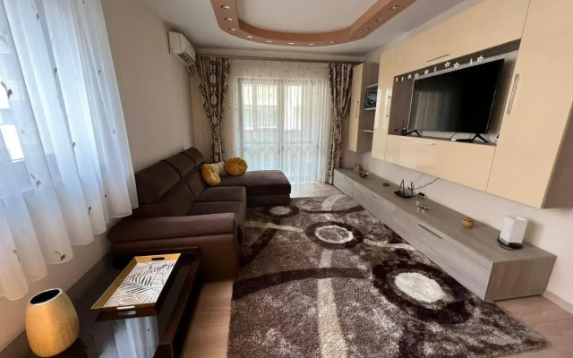 Aparthotel Brown
