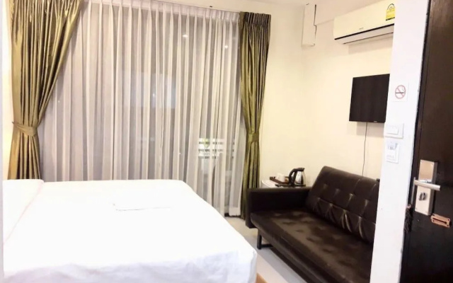 39 Living Bangkok