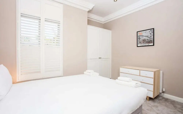 Bright, Vibrant 1 BD Apartment in Sth Hampstead