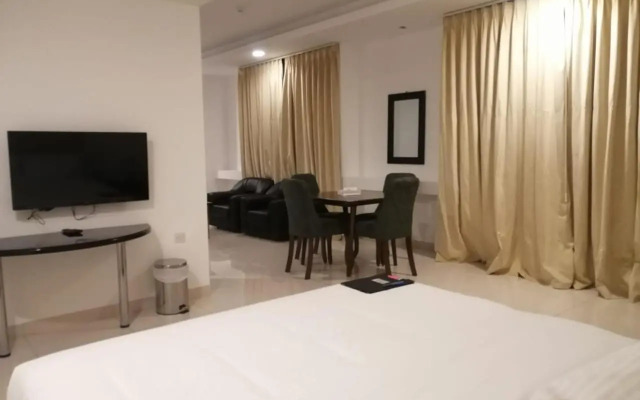 Parkside Plaza Hotel - Muscat