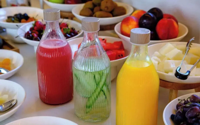 Mercure Larnaca Finikoudes Beach