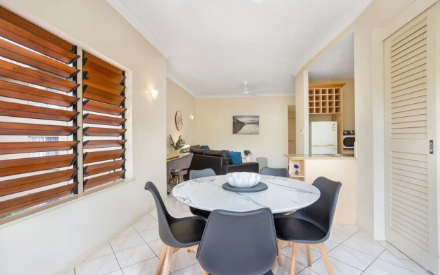 'The Lakes' Flexible One Bedroom