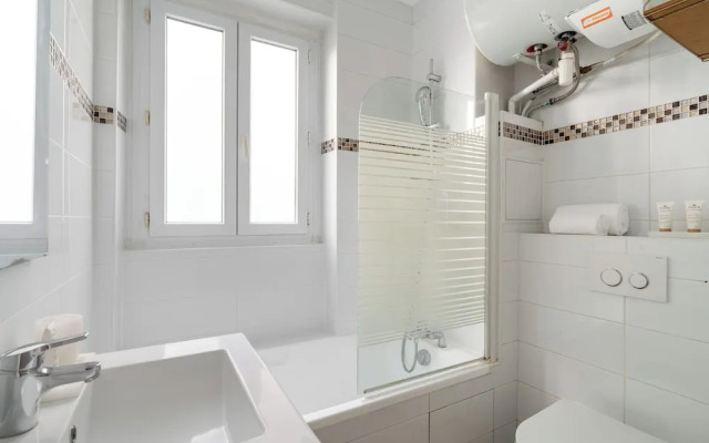 1539 Belles Feuilles