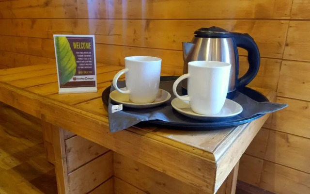 Rooftop Cottages & Restaurant Pangot