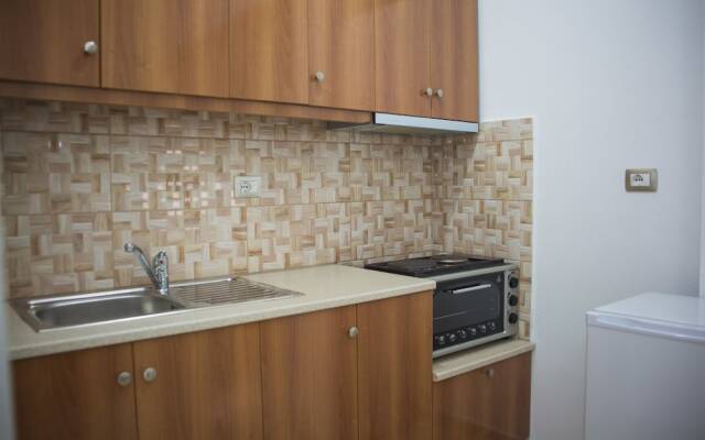 Aleksander Apartments