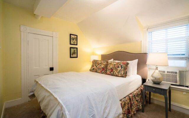 Newly Renovated Rino Retreat