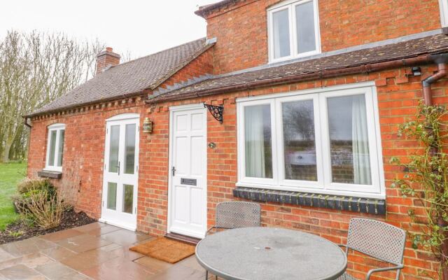 Wigrams Canalside Cottage
