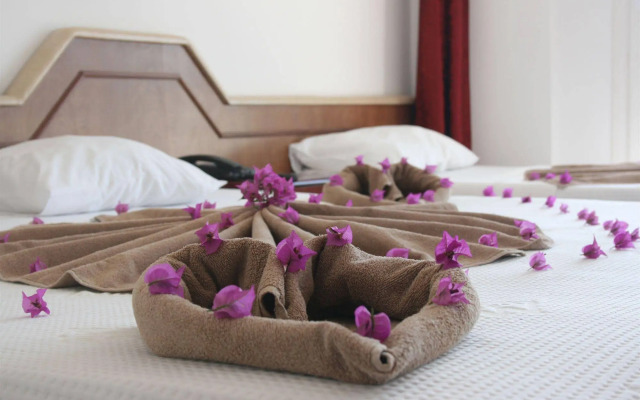 Mustis Royal Plaza Hotel