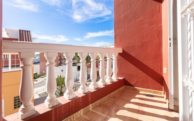 Tree Bedroom Apartament Near Santa Cruz