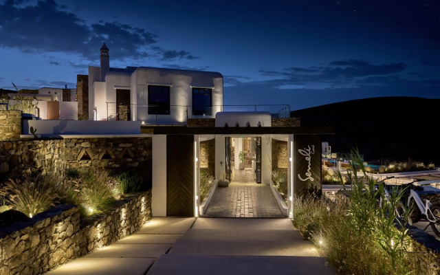 Semeli Coast Mykonos, Curio Collection by Hilton