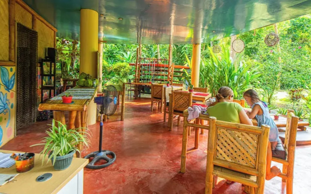 Water To Forest Ecolodge