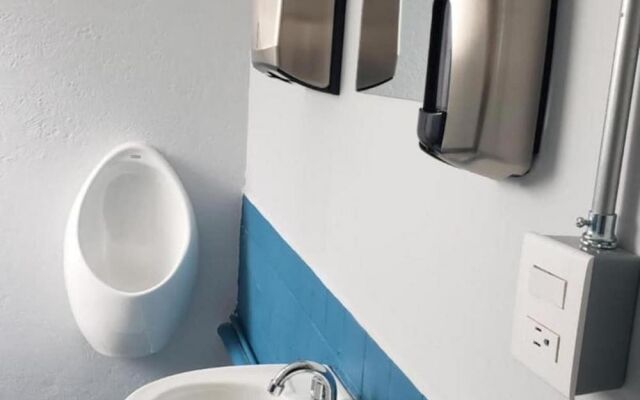 El Gran Hostal - Bed in 8 People Dorm 16