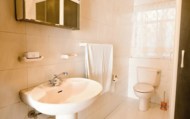 Mediterranea Sunny Maltese Townhouse