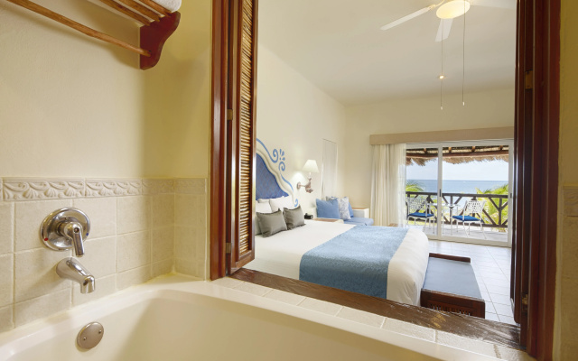 Desire Pearl Riviera Maya Resort, Couples Only – Adults Only All Inclusive