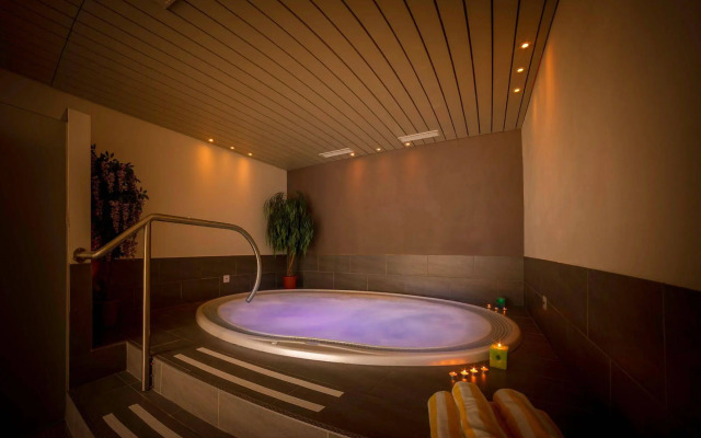 Dominik Alpine City Wellness Hotel