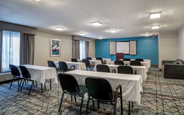 Best Western Carlton Suites