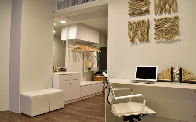 Sandy Beach Condo 15E
