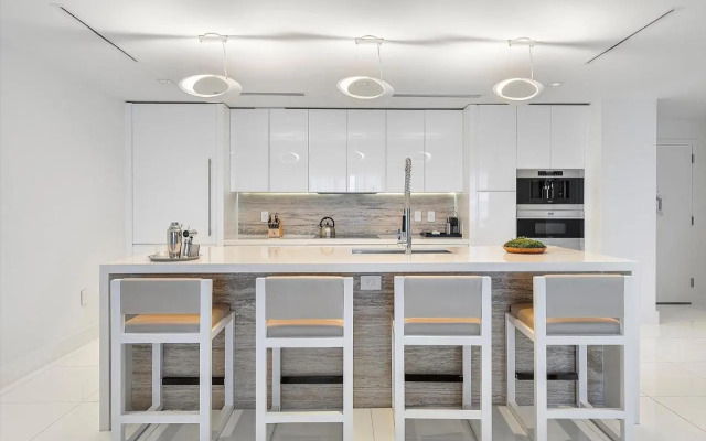 Ocean View Private Residence - 1007